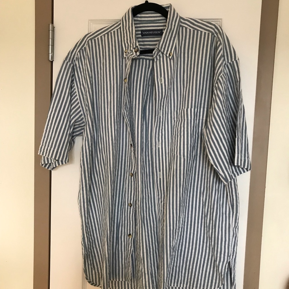 Urban Outfitters Van Heusen Seersucker Button Down